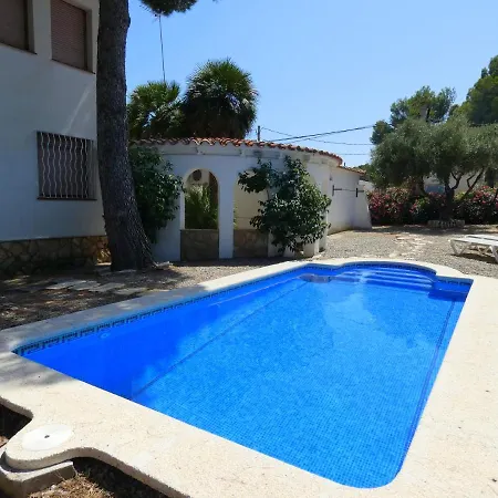Rentalmar Cristina Families Only Villa